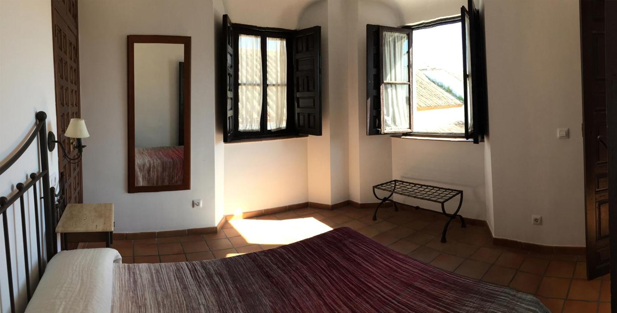 Apartamentos Plaza Córdoba Pokoj fotografie