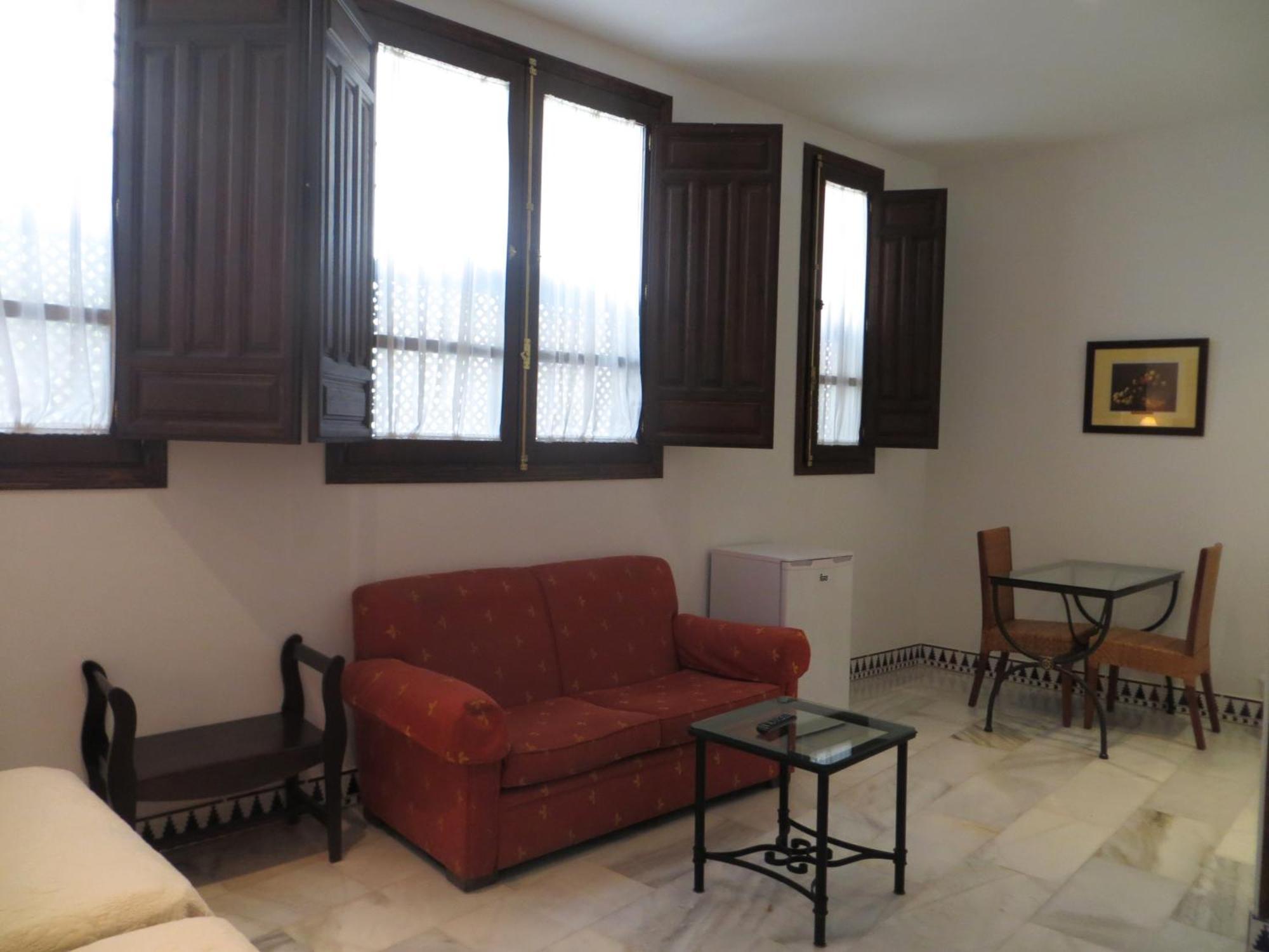 Apartamentos Plaza Córdoba Pokoj fotografie
