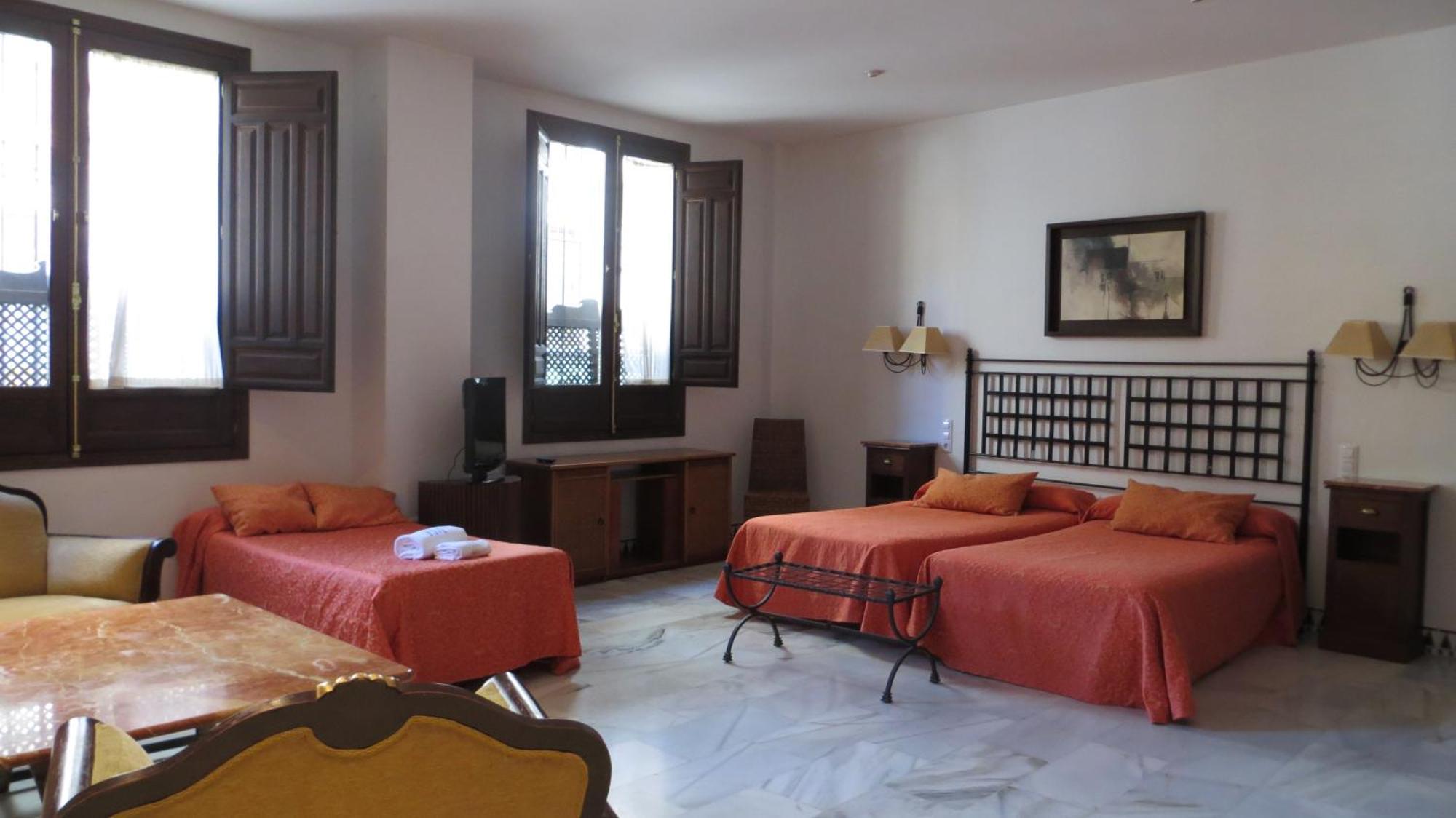 Apartamentos Plaza Córdoba Pokoj fotografie