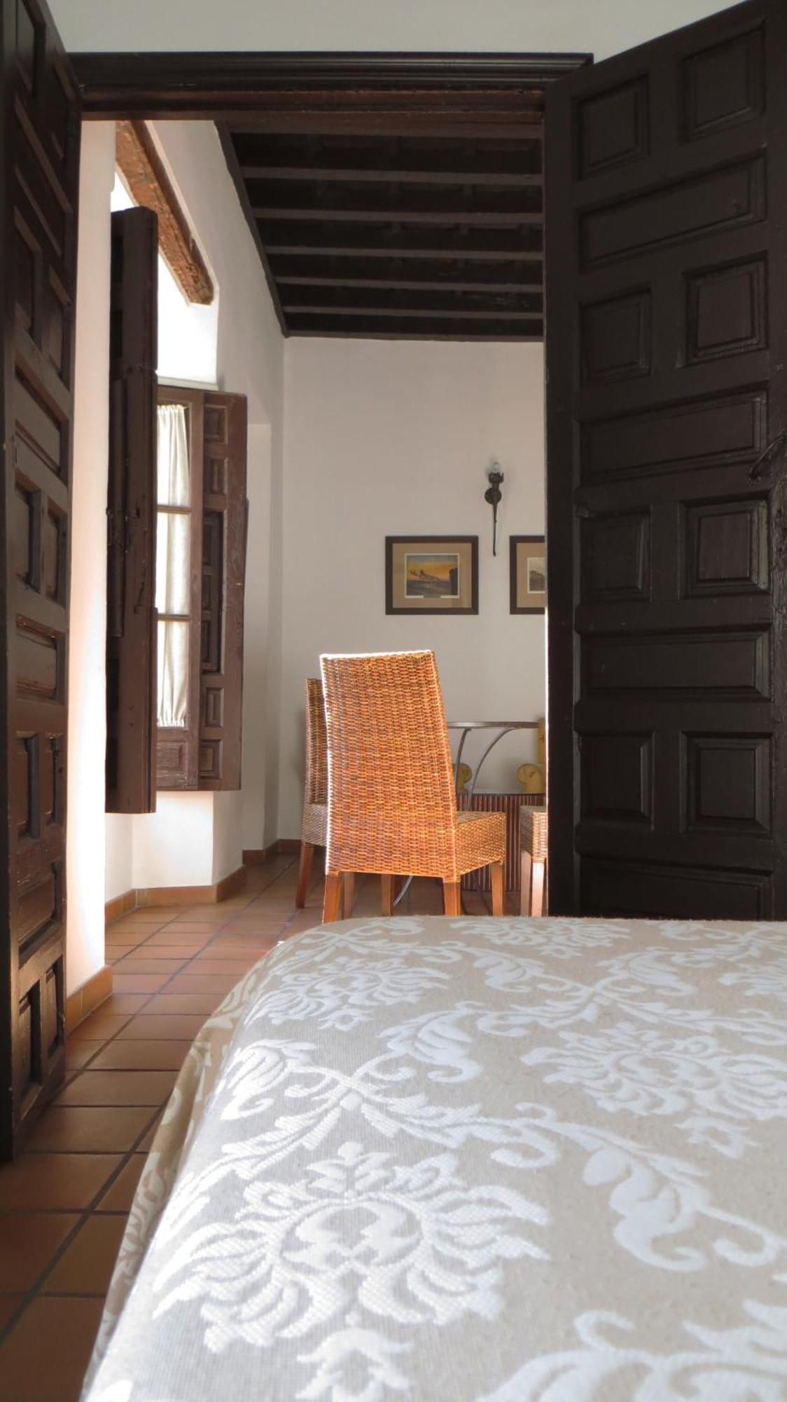 Apartamentos Plaza Córdoba Pokoj fotografie