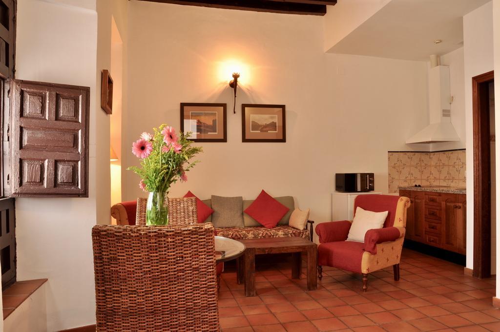 Apartamentos Plaza Córdoba Exteriér fotografie