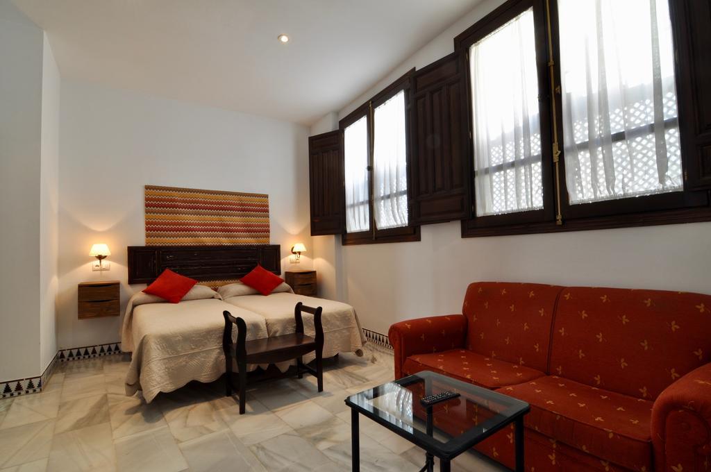 Apartamentos Plaza Córdoba Exteriér fotografie