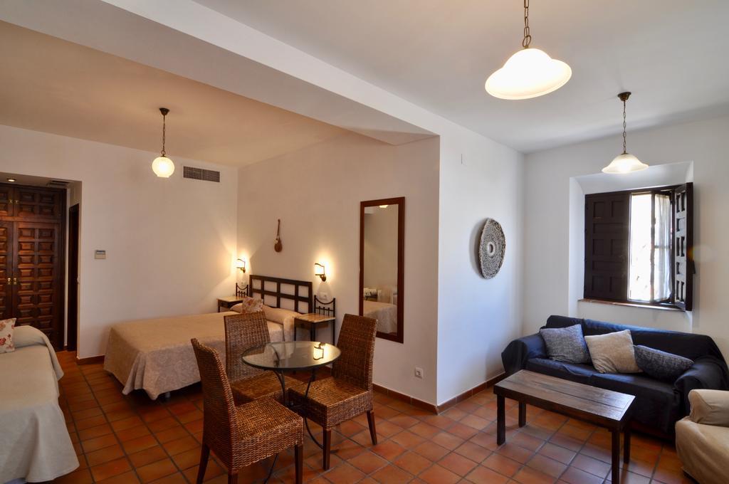 Apartamentos Plaza Córdoba Exteriér fotografie